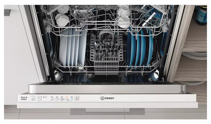 Indesit D2IHL326UK Full Size Integrated Dishwasher