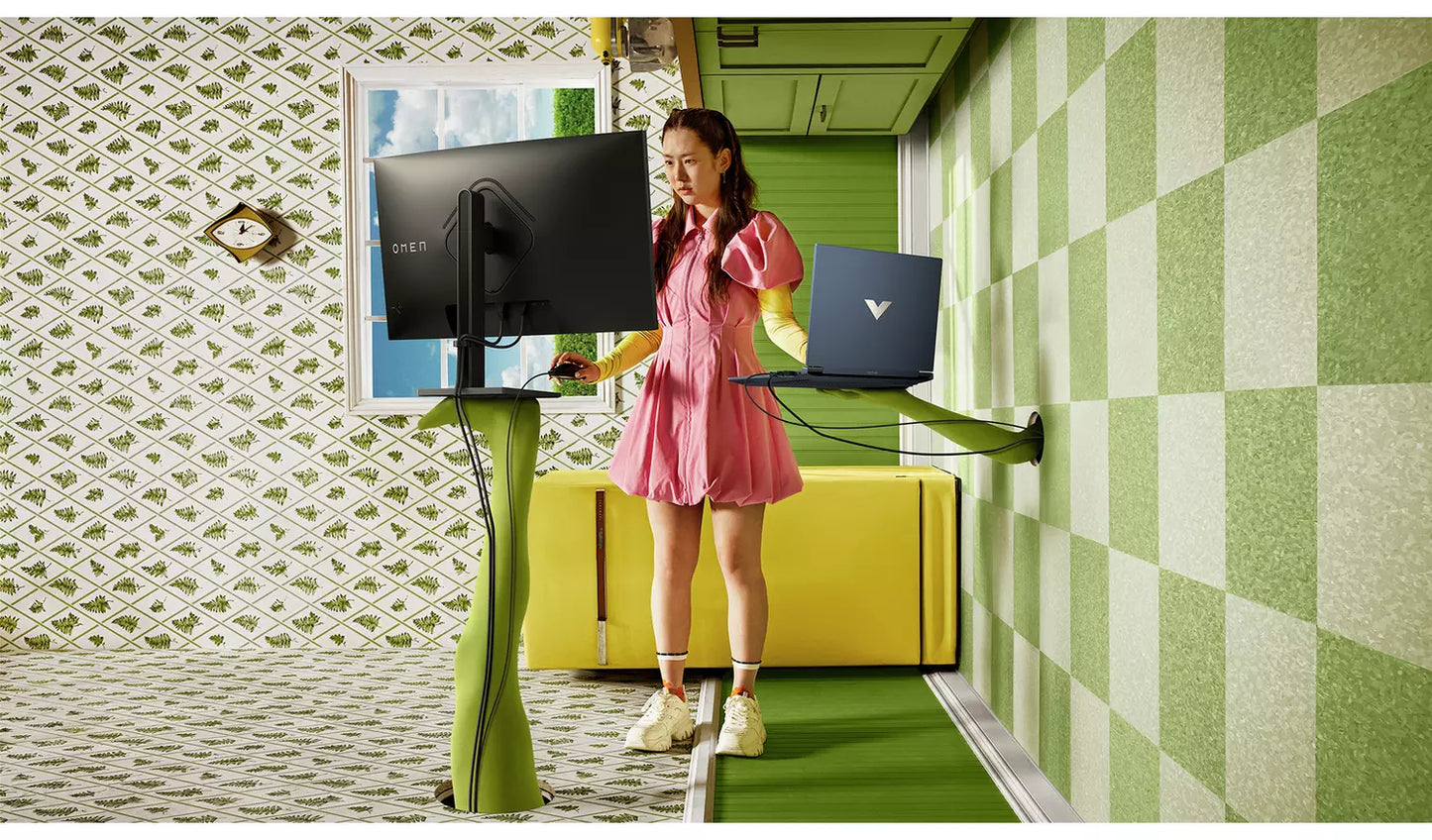 HP Omen 31.5 Inch 165Hz QHD Gaming Monitor