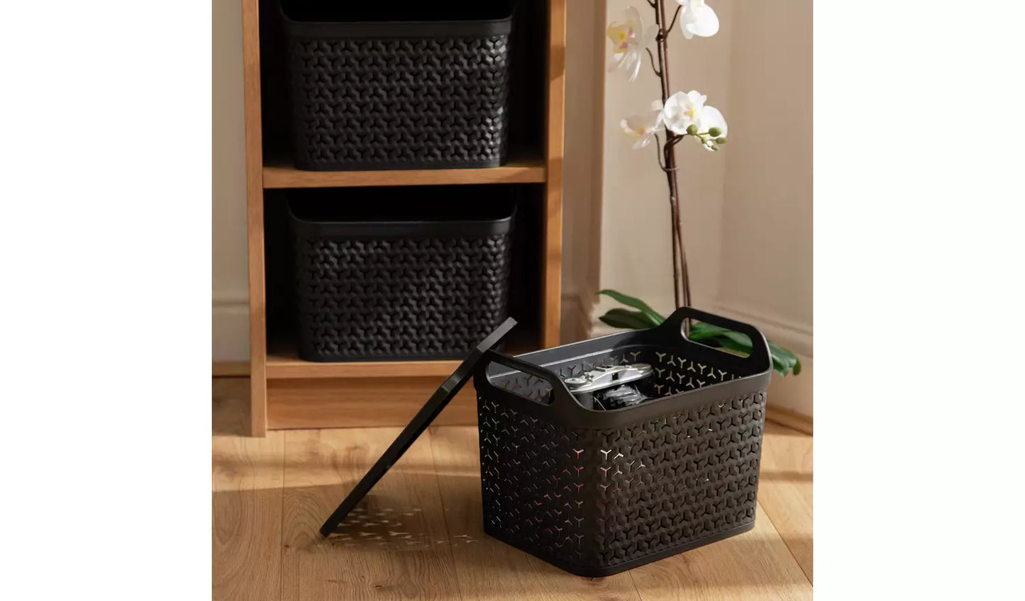 Strata Urban 3 x 14L Plastic Storage Baskets with Lid-Grey