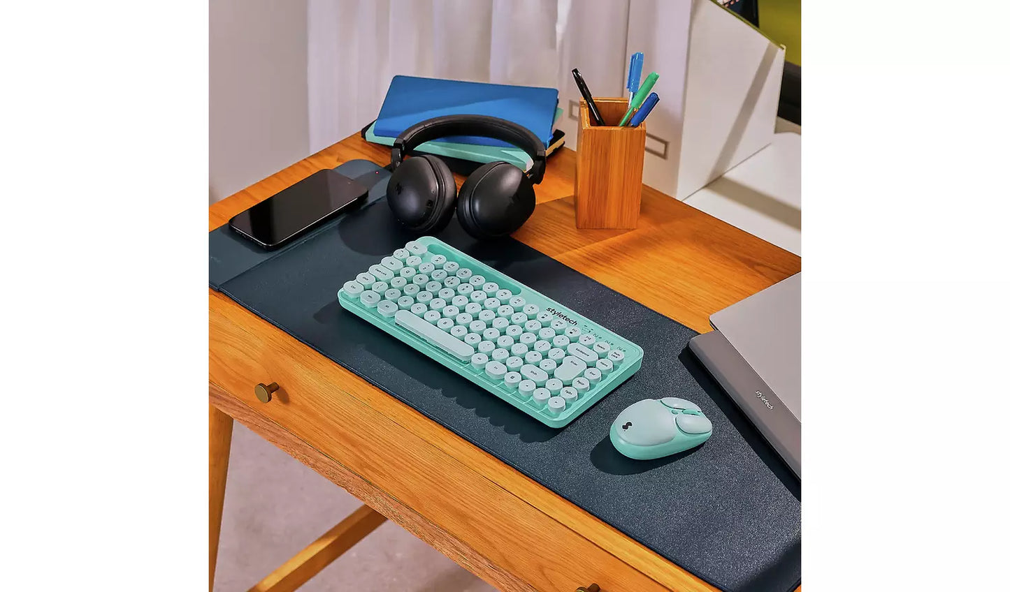 Styletech MK520 Wireless Mouse and Keyboard Green