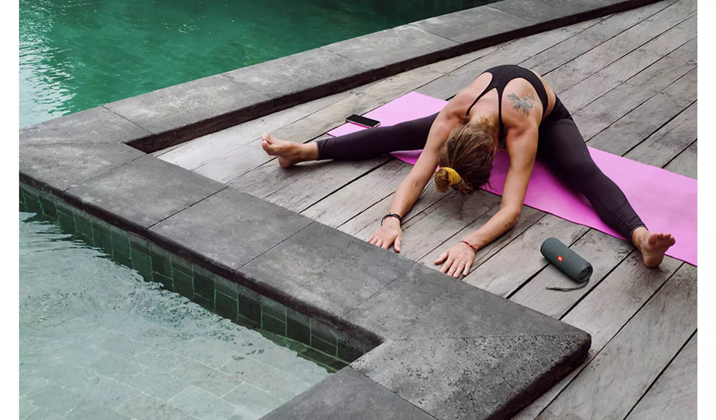 JBL Flip Essential 2 Portable Waterproof Speaker - Grey